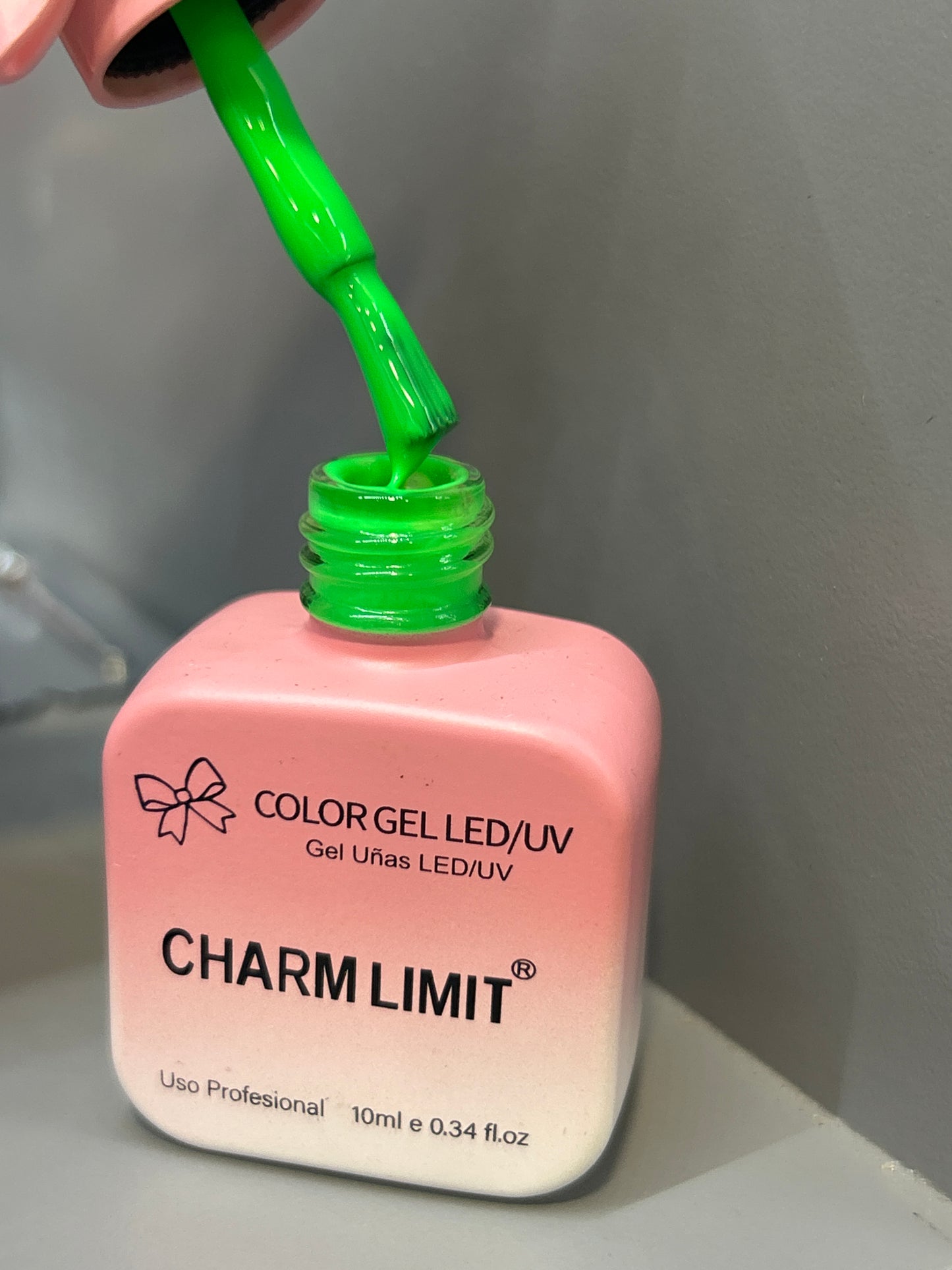 Charm limit 32 moño