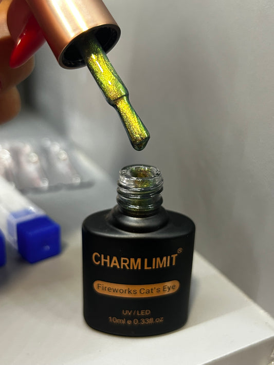 Fireworks Cat Eyes CHARM LIMIT 05
