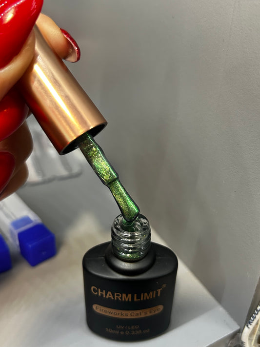 Fireworks Cat Eyes CHARM LIMIT 08