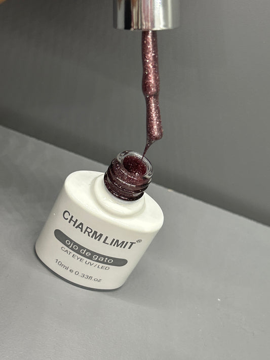 Charm limit ojo de gato 08